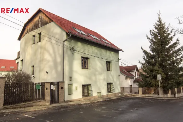 Pronájem bytu 4+kk, Bystřany - Světice, nám. J. Koziny, 95 m2
