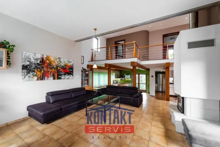 Pronájem rodinného domu, Dubné, 261 m2