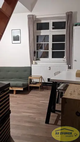 Pronájem bytu 1+kk, Olomouc, Ostružnická, 23 m2