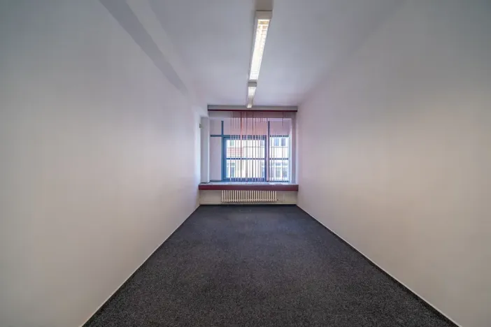 Pronájem kanceláře, Pardubice, Za Pasáží, 40 m2