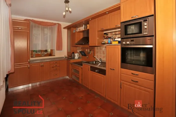 Prodej rodinného domu, Srní, 439 m2