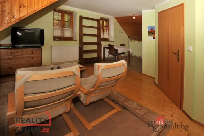 Prodej rodinného domu, Srní, 439 m2