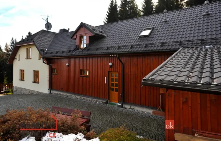 Prodej rodinného domu, Srní, 439 m2