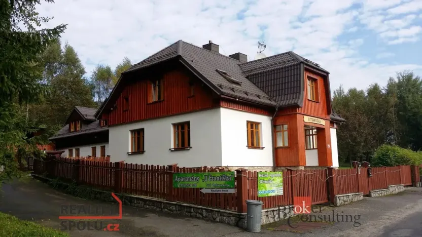 Prodej ubytování, Srní, 439 m2