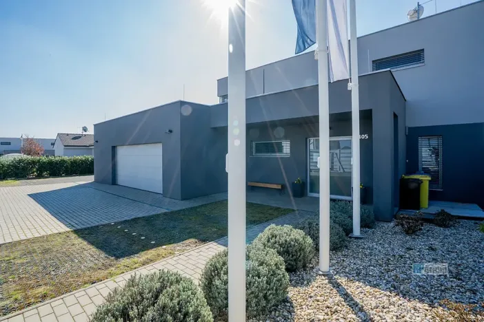 Prodej kanceláře, Vysoký Újezd, Stodolní, 425 m2