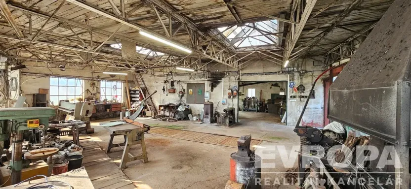 Pronájem komerční nemovitosti, Uhlířské Janovice, Tyršova, 190 m2