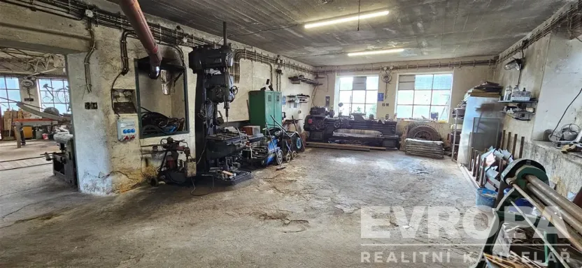 Pronájem komerční nemovitosti, Uhlířské Janovice, Tyršova, 190 m2