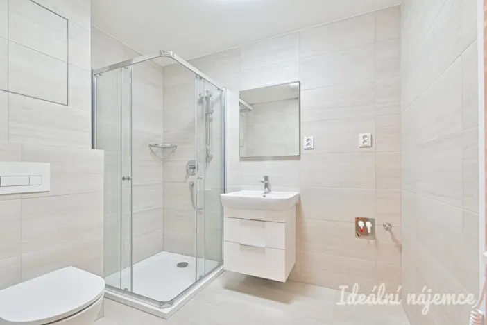 Pronájem bytu 2+kk, Brno, třída Generála Píky, 44 m2