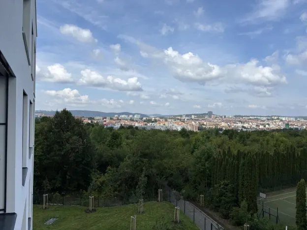 Pronájem bytu 2+kk, Brno, třída Generála Píky, 44 m2