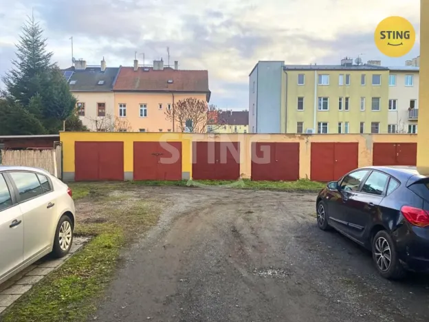 Pronájem garáže, Opava, Máchova, 16 m2
