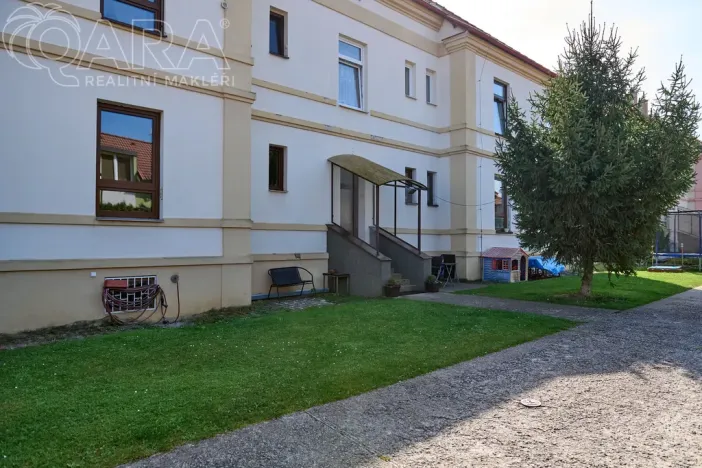 Pronájem bytu 1+1, Králův Dvůr - Počaply, Plzeňská, 37 m2