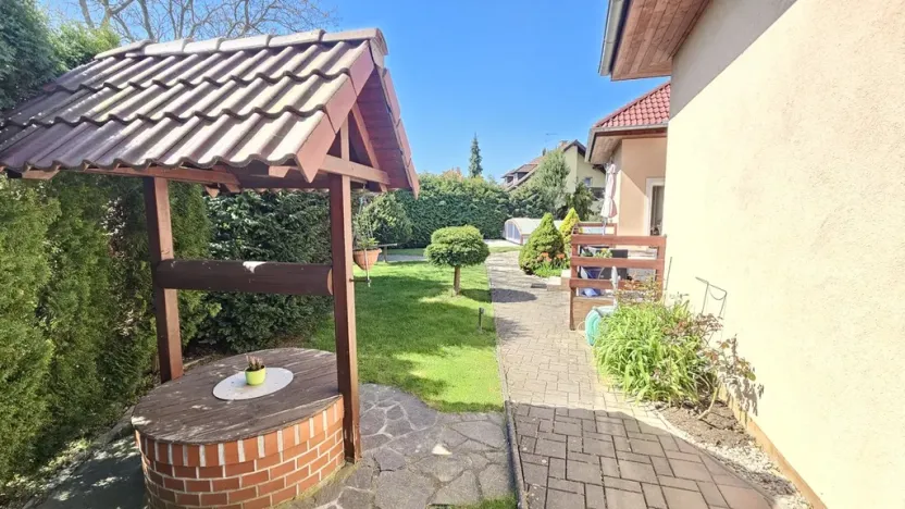 Prodej rodinného domu, Modletice, 261 m2