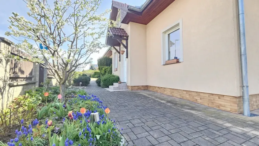 Prodej rodinného domu, Modletice, 261 m2