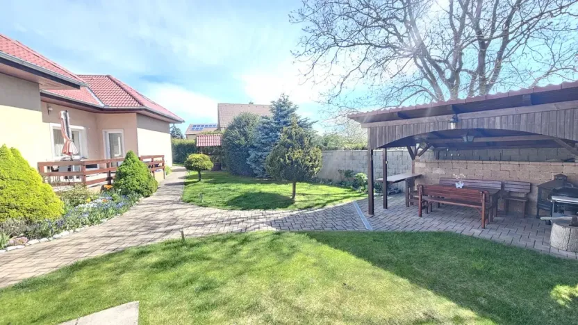 Prodej rodinného domu, Modletice, 261 m2