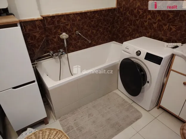 Pronájem bytu 2+1, Děčín - Děčín II-Nové Město, Purkyňova, 75 m2