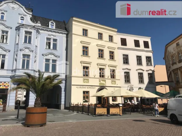 Pronájem bytu 1+kk, Opava - Město, Dolní náměstí, 49 m2