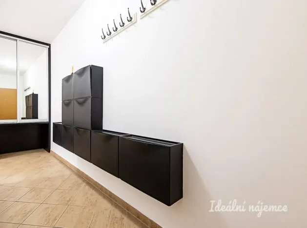 Pronájem bytu 2+kk, Praha, Vorařská, 69 m2