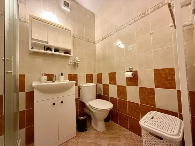 Pronájem bytu 2+kk, Liberec, Hodkovická, 64 m2