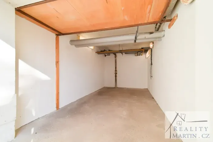 Prodej garáže, Praha - Újezd nad Lesy, Žiželická, 14 m2