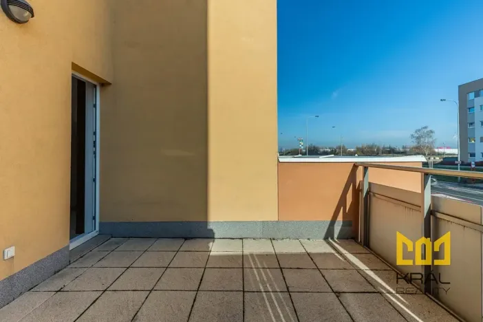 Pronájem bytu 1+kk, Praha - Horní Měcholupy, Hornoměcholupská, 34 m2