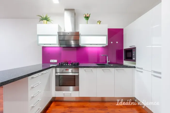 Pronájem bytu 2+kk, Praha - Vršovice, Bajkalská, 53 m2