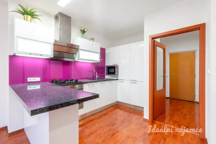 Pronájem bytu 2+kk, Praha - Vršovice, Bajkalská, 53 m2