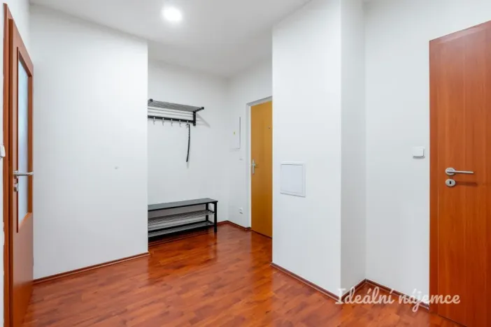 Pronájem bytu 2+kk, Praha - Vršovice, Bajkalská, 53 m2