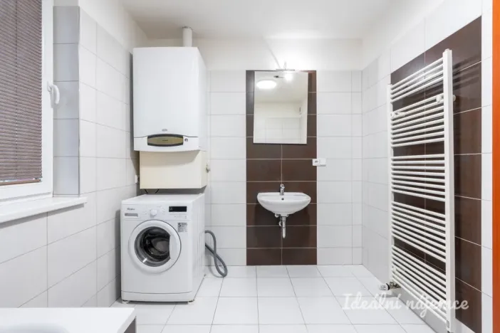 Pronájem bytu 2+kk, Praha - Vršovice, Bajkalská, 53 m2