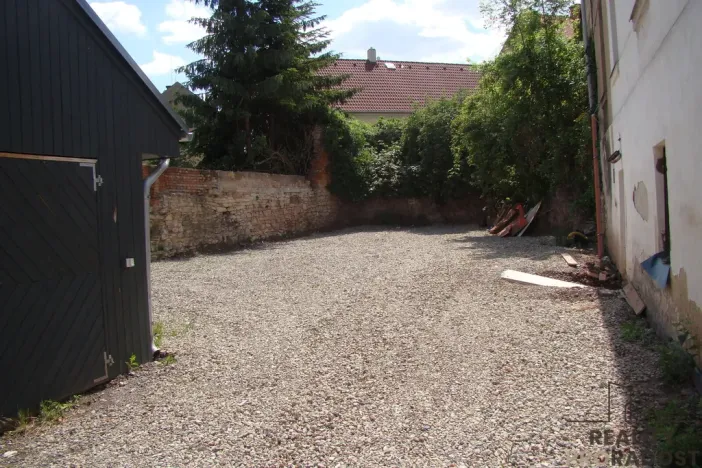 Pronájem komerční nemovitosti, Kladno, Školská, 303 m2