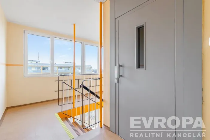 Prodej bytu 2+kk, Praha - Braník, Novodvorská, 40 m2