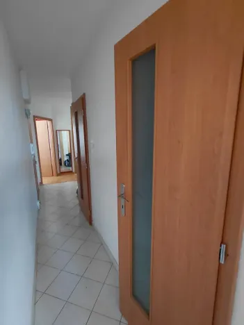 Prodej bytu 3+1, Praha - Horní Počernice, Lhotská, 73 m2