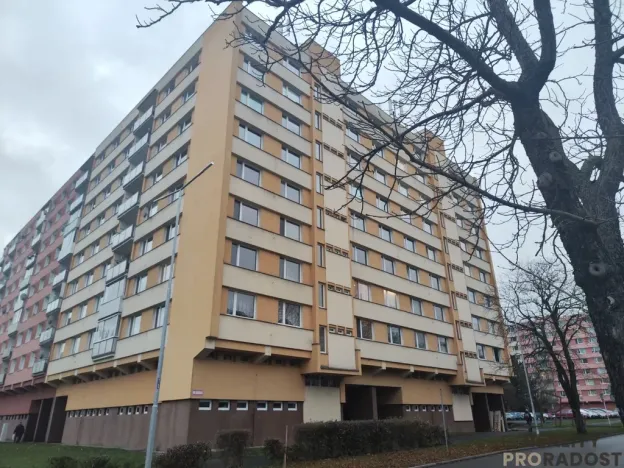 Prodej bytu 2+1, Chomutov, Bezručova, 64 m2