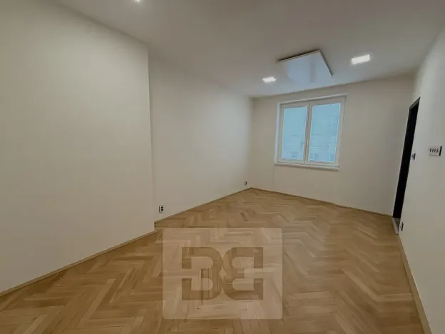 Pronájem bytu 2+kk, Brandýs nad Labem-Stará Boleslav, Komenského nám., 51 m2