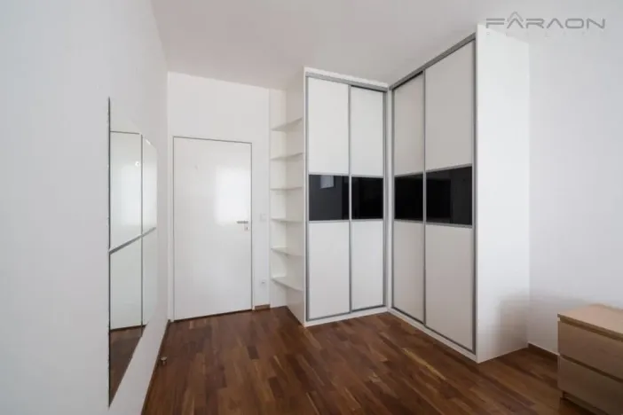 Pronájem bytu 2+kk, Praha - Smíchov, Švédská, 60 m2