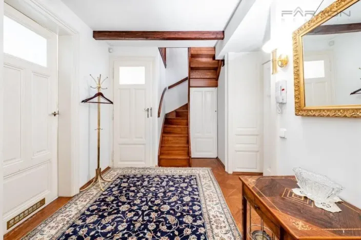 Prodej atypického bytu, Praha - Staré Město, Smetanovo nábřeží, 142 m2