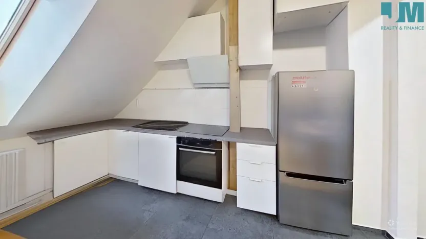 Pronájem bytu 2+kk, Třebíč, Martinské nám., 40 m2