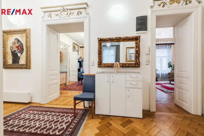 Pronájem bytu 4+1, Praha - Nové Město, Na Zderaze, 180 m2