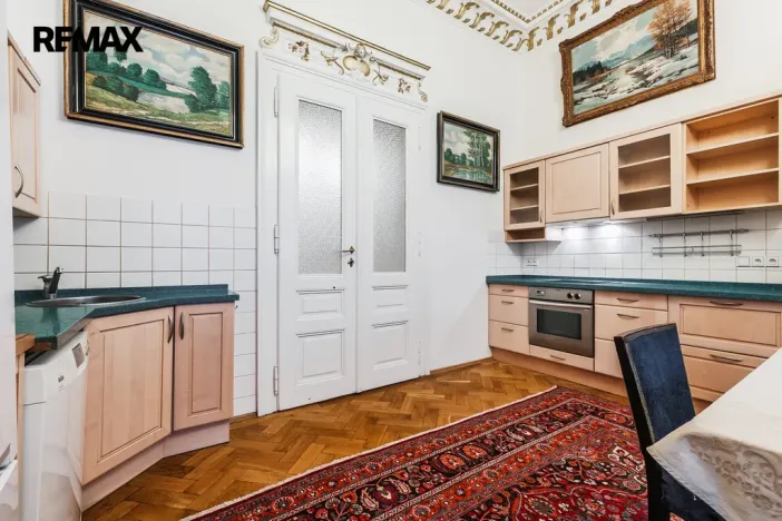 Pronájem bytu 4+1, Praha - Nové Město, Na Zderaze, 180 m2