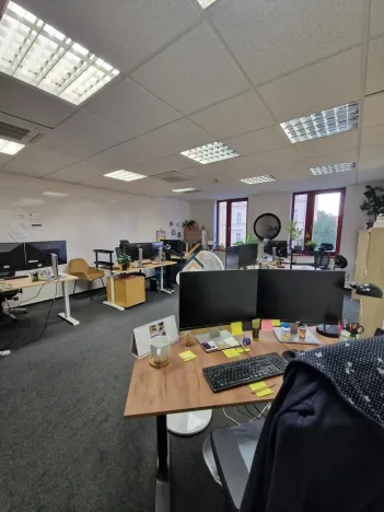 Pronájem komerční nemovitosti, Praha, Táborská, 375 m2