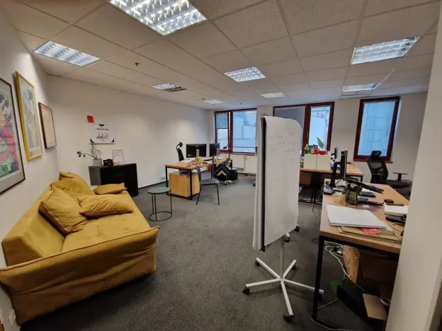 Pronájem komerční nemovitosti, Praha, Táborská, 375 m2