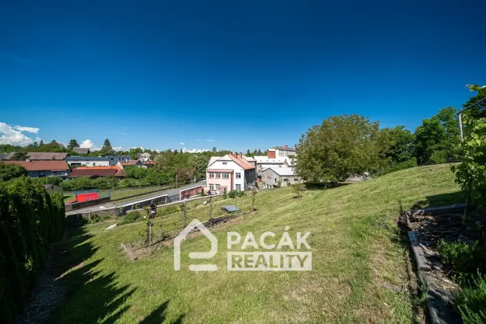 Prodej výrobních prostor, Tršice, 1000 m2