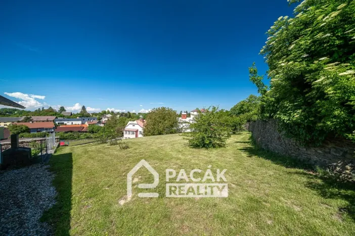 Prodej výrobních prostor, Tršice, 1000 m2