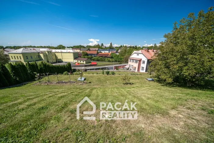 Prodej výrobních prostor, Tršice, 1000 m2