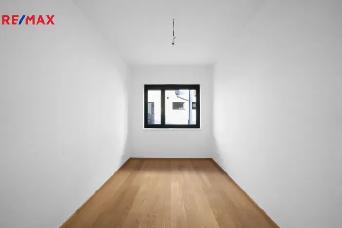 Prodej bytu 2+kk, Hradec Králové - Pražské Předměstí, Gočárova třída, 203 m2