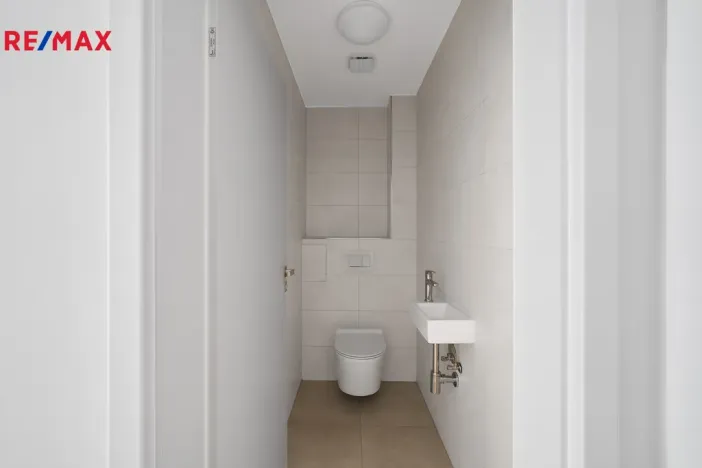 Prodej bytu 2+kk, Hradec Králové - Pražské Předměstí, Gočárova třída, 203 m2