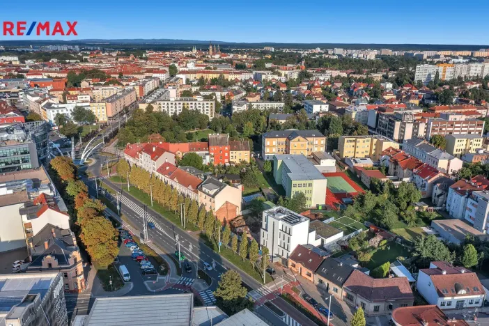 Prodej bytu 2+kk, Hradec Králové - Pražské Předměstí, Gočárova třída, 203 m2