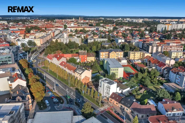 Prodej bytu 2+kk, Hradec Králové - Pražské Předměstí, Gočárova třída, 203 m2