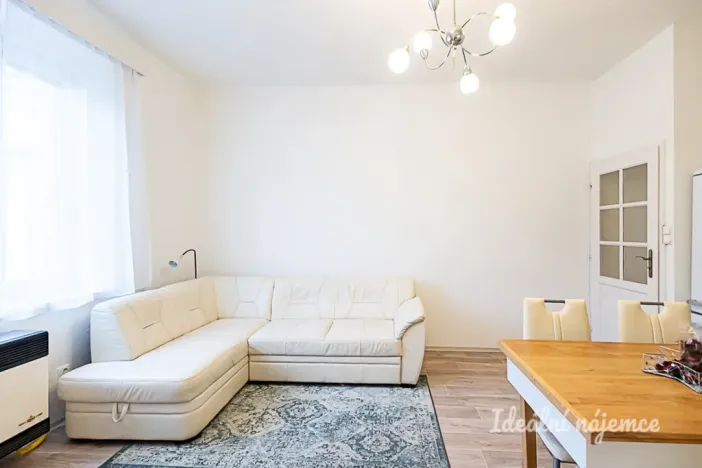 Pronájem bytu 2+kk, Praha - Holešovice, Osadní, 46 m2