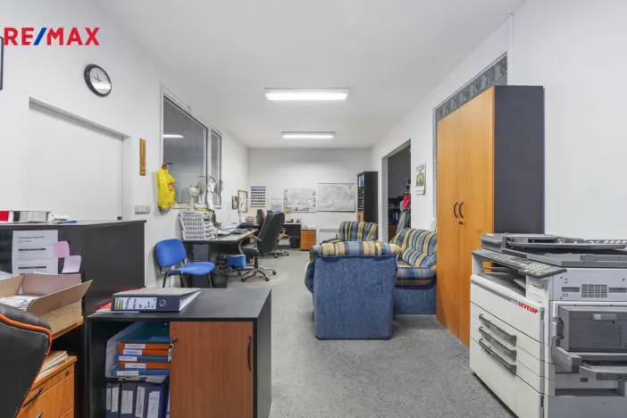 Pronájem skladu, Skuteč, Smetanova, 254 m2