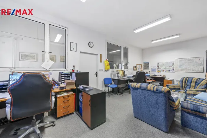 Pronájem skladu, Skuteč, Smetanova, 254 m2